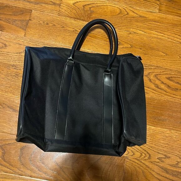 Vtg. Paul Sebastian brand roomy black overnight bag (never used) - Picture 4 of 7
